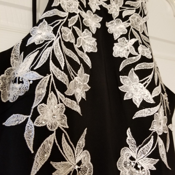 Black and white elegant dress - Picture 3 of 4